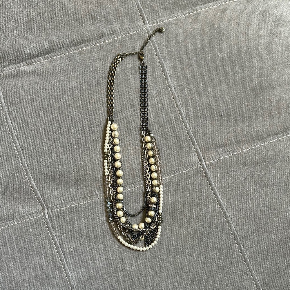 Chic Multi-Strand Pearl and Chain Necklace